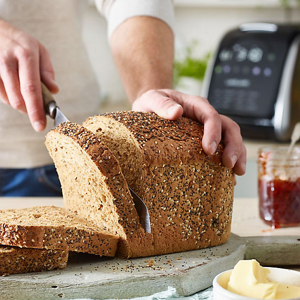 Lakeland Touchscreen Bread Maker